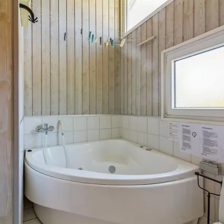 Dom wakacyjny Holiday Apelone - 800m From The Sea In Nw Jutland By Interhome *